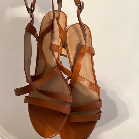 Old Navy Strappy Heel Sandals - Picture 3 of 5